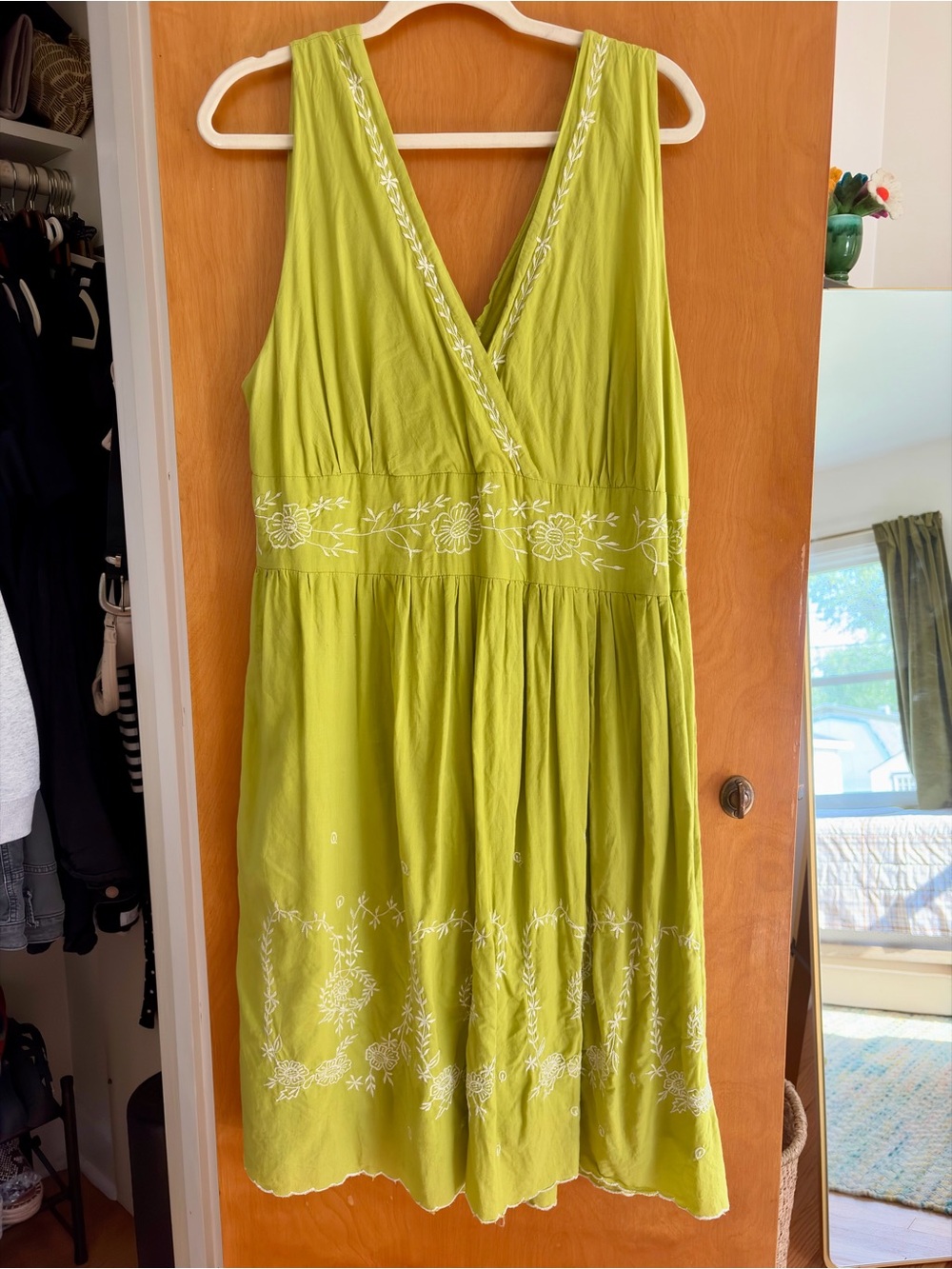 Blue Plate Sleeveless Lime Green Embroidered V-Neck Midi Dress
